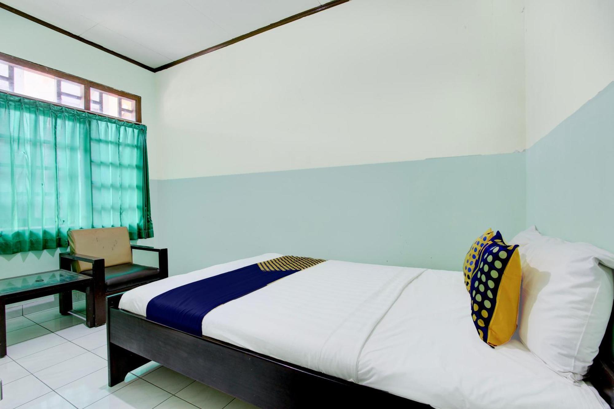 Spot On 94211 Wisata Kaliandra Kaliurang Hotel
